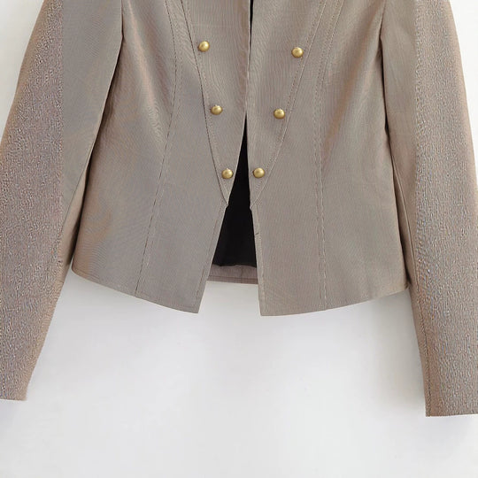 Damen Kurzblazer im Offiziersstil mit Stehkragen und dekorativen Metallknöpfen Nord Taschen
