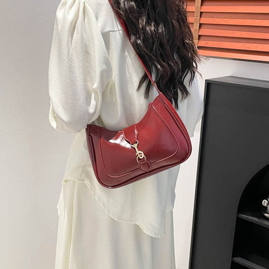 Damen Umhängetasche mit elegantem Glanz und vielseitigem Design Nord Taschen