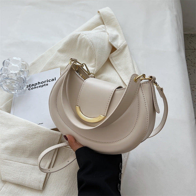 Damen Umhängetasche mit elegantem Kettenverschluss Nord Taschen
