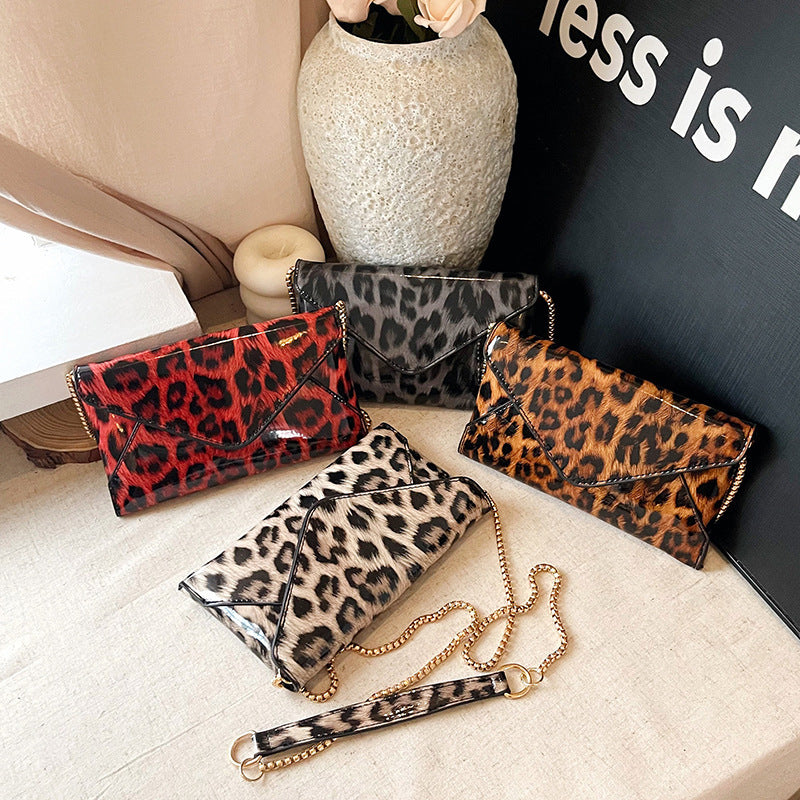 Damen elegante Clutch mit Leopard-Design Nord Taschen