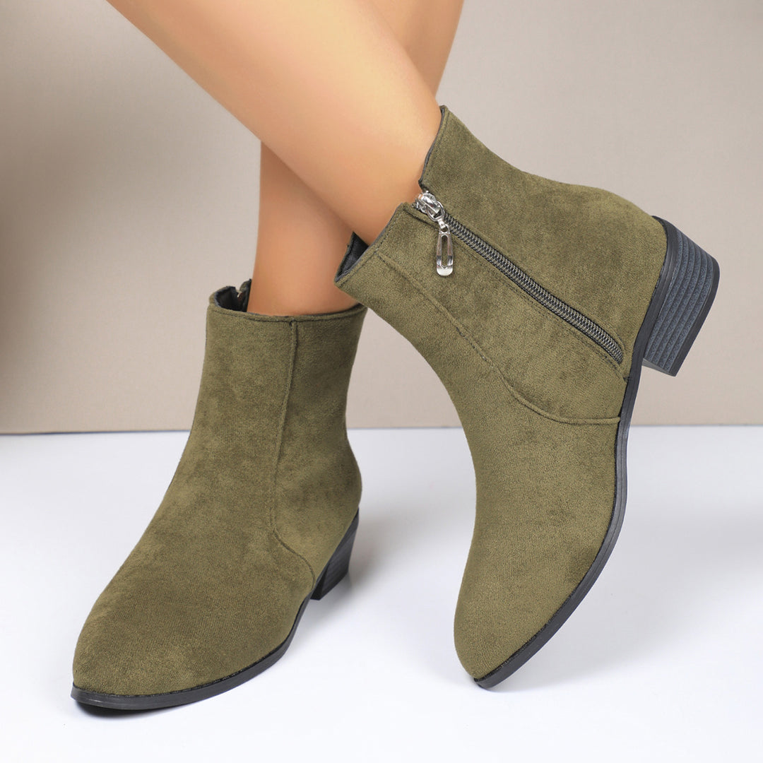 Damen Knöchelstiefeletten aus Veloursoptik mit seitlichem Reißverschluss und niedrigem Blockabsatz Nord Taschen
