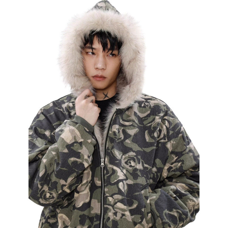 Herren Warmer gefütterter Camouflage-Bomber mit Kapuze und Kunstfellbesatz Nord Taschen