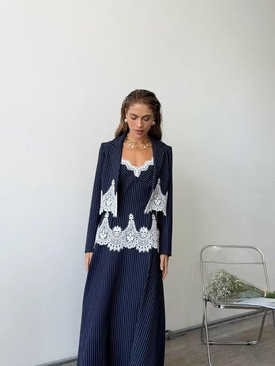Damen Zweiteiliges Nadelstreifen-Blazer und Maxirock Set mit Spitzen-Camisole Nord Taschen