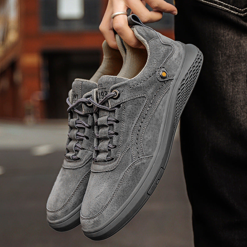 Herren Sneakers mit weichem Wildleder und atmungsaktiven Einsätzen Nord Taschen