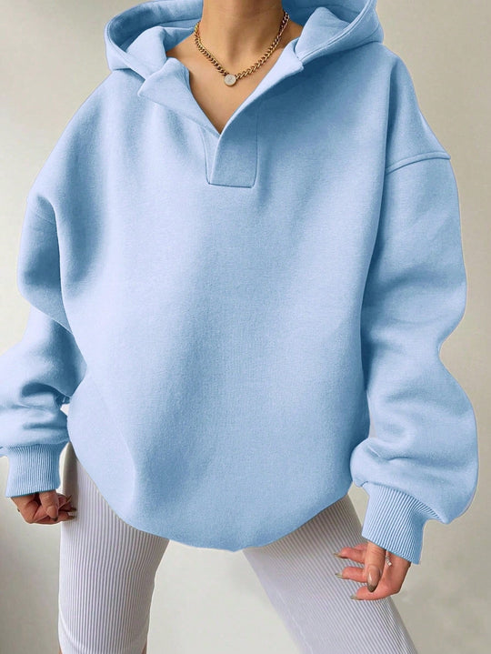 Damen Oversized Hoodie mit kurzem Kragen und praktischen Seitentaschen