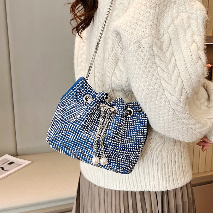 Damen elegante Beuteltasche mit funkelnden Strassverzierungen Nord Taschen