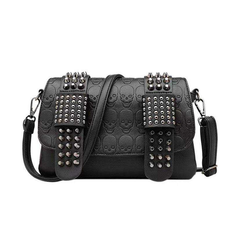 Damen Hobo-Tasche mit modischen Nieten und einzigartigem Totenkopf-Design Nord Taschen