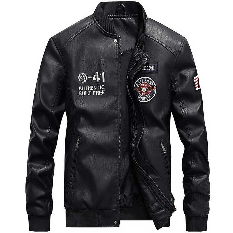 Herren  leichte Kunstleder-Bomberjacke im Pilotenstil mit gestickten Patches und verdeckter Reißverschlussleiste Nord Taschen