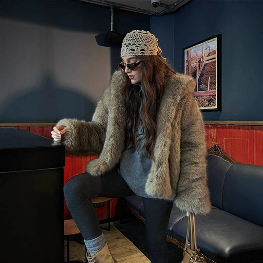 Damen Boxy-Kunstpelzjacke im Teddy-Look mit Oversize-Schalkragen Nord Taschen