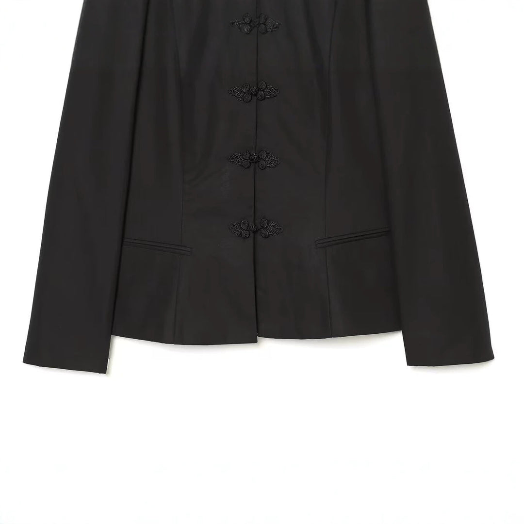 Damen Kurze taillierte Jacke mit Mandarin-Kragen und dekorativen Knotenverschlüssen Nord Taschen