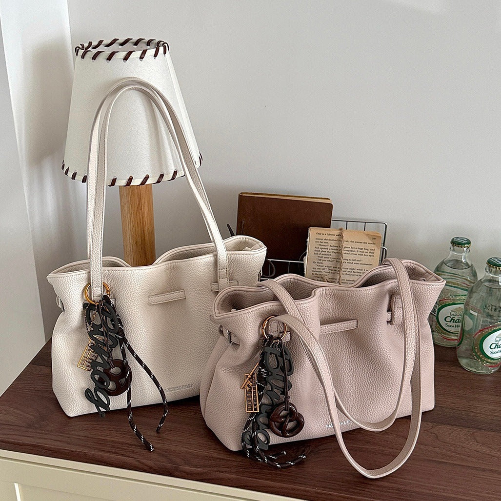 Damen elegante Handtasche mit vielseitigem Innenraum Nord Taschen