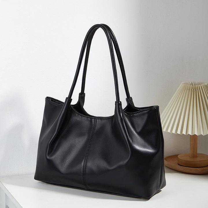 Damen Hobo-Tasche aus geschmeidigem Kunstleder mit elegantem Faltendesign Nord Taschen 1784088805