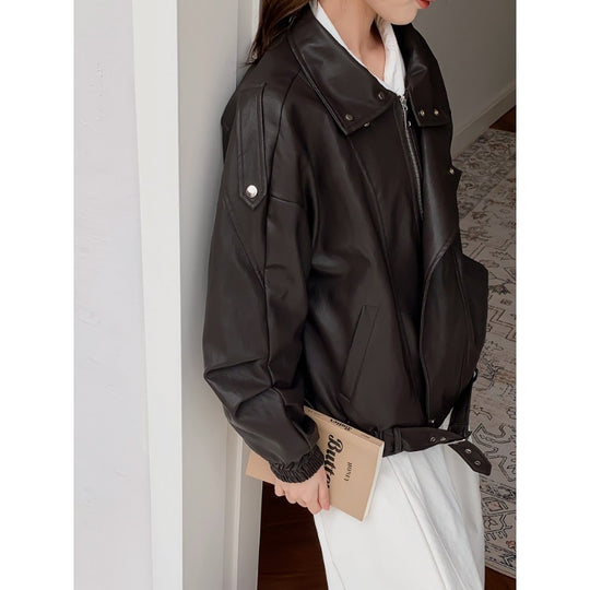 Damen Oversize Bikerjacke aus veganem Leder mit hohem Stehkragen und dekorativen Druckknöpfen Nord Taschen