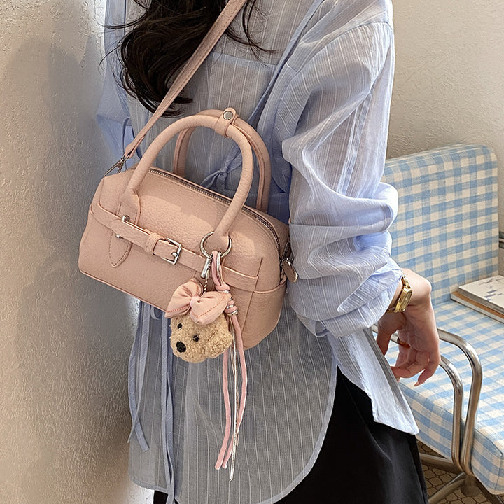 Damen Handtasche mit abnehmbarem Plüsch-Schlüsselanhänger Nord Taschen