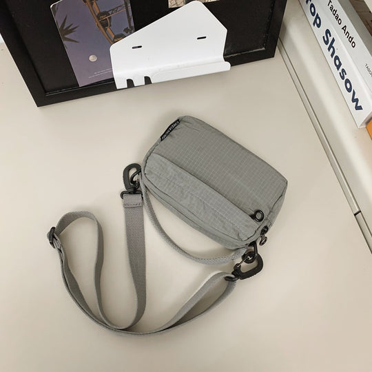Damen Umhängetasche mit robustem Reißverschluss und verstellbarem Schulterriemen Nord Taschen