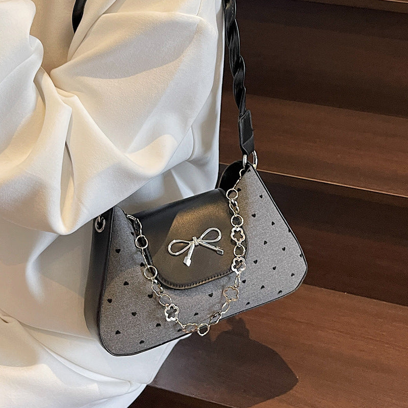 Damen modische Handtasche mit Schmuckdetails Nord Taschen