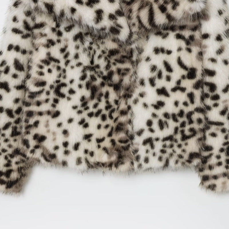 Damen Kurzjacke aus Kunstpelz im Snow-Leopard-Print mit weitem Revers Nord Taschen