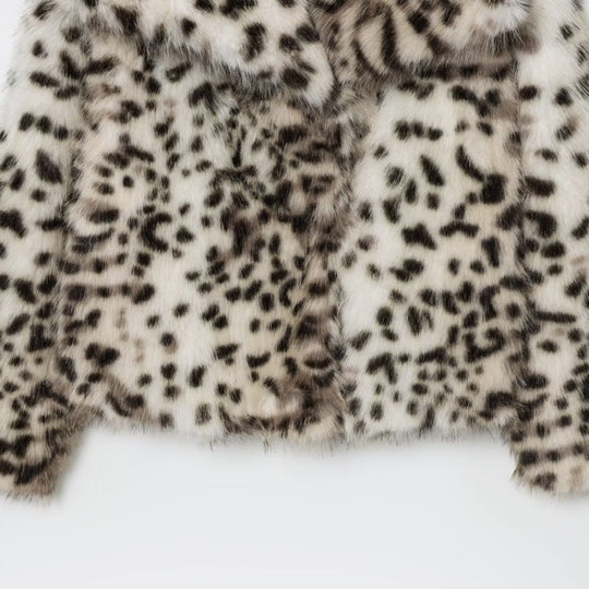 Damen Kurzjacke aus Kunstpelz im Snow-Leopard-Print mit weitem Revers Nord Taschen