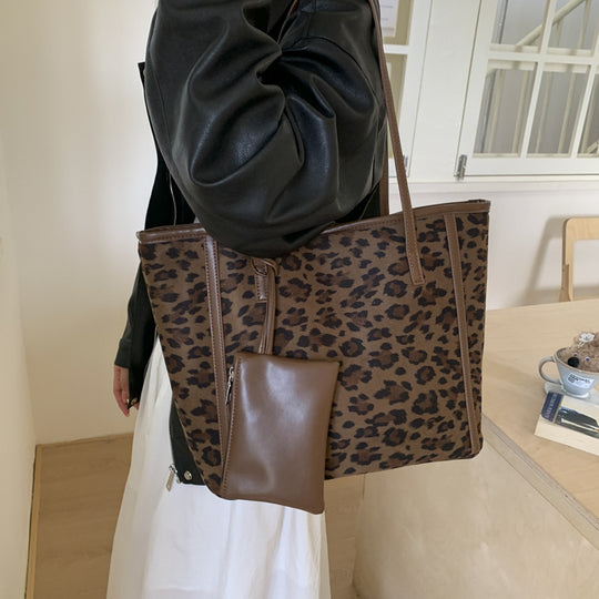 Damen stilvolle Shopper-Tasche im modernen Animal-Print Nord Taschen