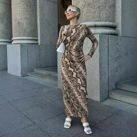 Damen Figurbetontes Midikleid mit Schlangenprint, taillierter Drapierung und Langarm-Schnitt Nord Taschen