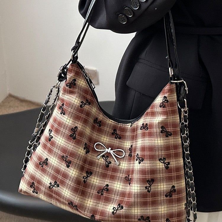 Damen Umhängetasche im verspielten Karo-Design Nord Taschen