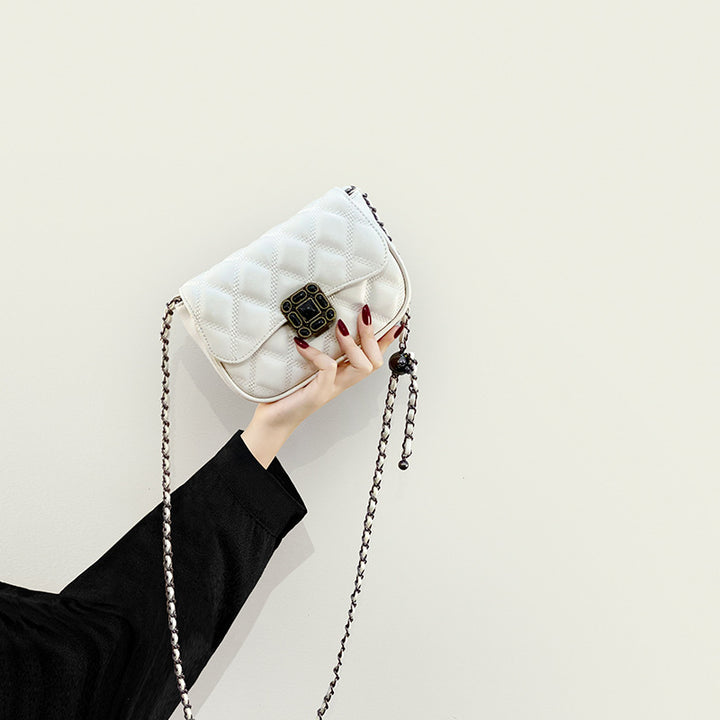 Damen Umhängetasche mit strukturiertem Design und luxuriösem Kettenverschluss Nord Taschen