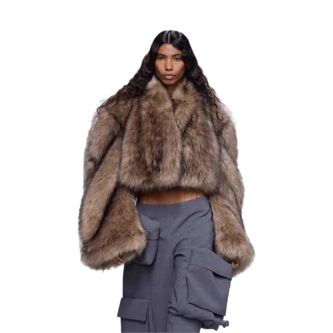 Damen Kurze voluminöse Crop-Faux-Fur-Jacke mit verlängerten Ärmeln Nord Taschen