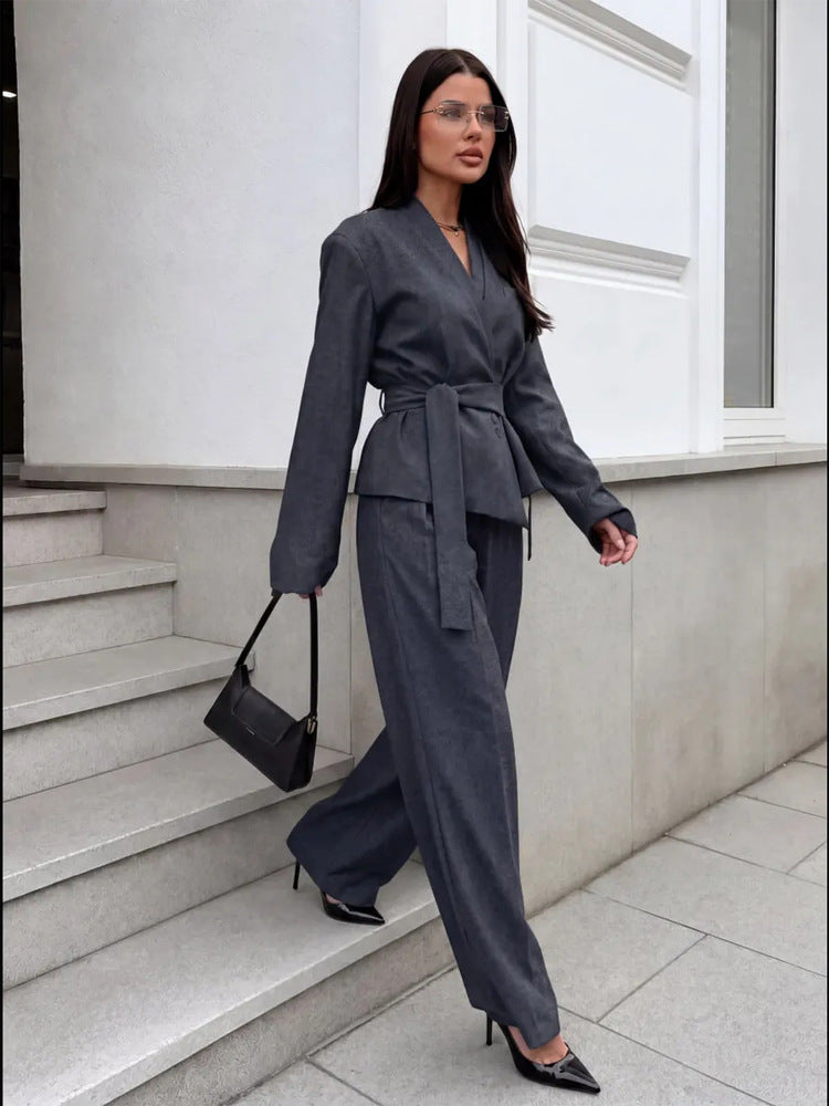 Damen Elegantes Wickelblazer-Set mit Taillengürtel und weiter Bundfaltenhose Nord Taschen