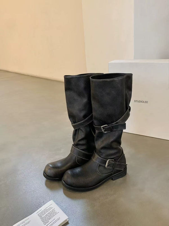 Damen modische kniehohe Stiefel mit dekorativen Riemen und robustem Blockabsatz Nord Taschen