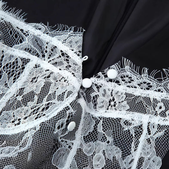 Damen Elegante Bluse mit Spitzen‑Corset‑Applikation und V‑Ausschnitt Nord Taschen