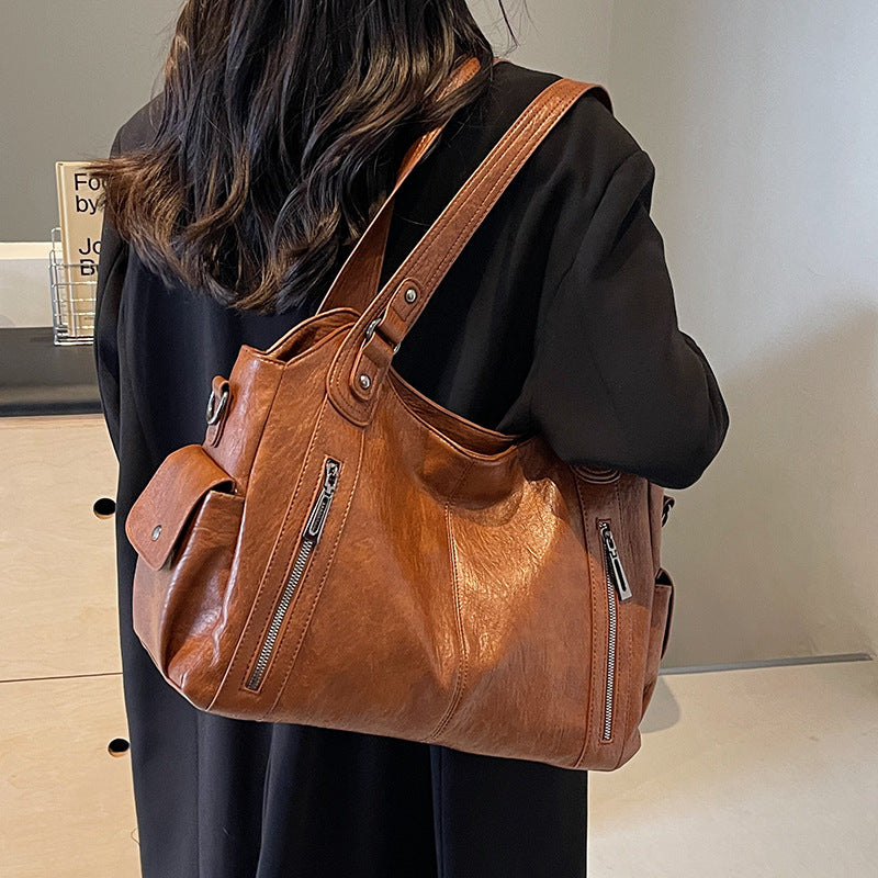 Damen Hobo-Tasche mit praktischen Reißverschlussfächern und stilvollem Design Nord Taschen