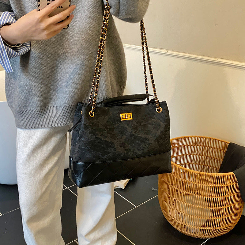 Damen elegante Handtasche mit edlen Kunstleder-Elementen Nord Taschen