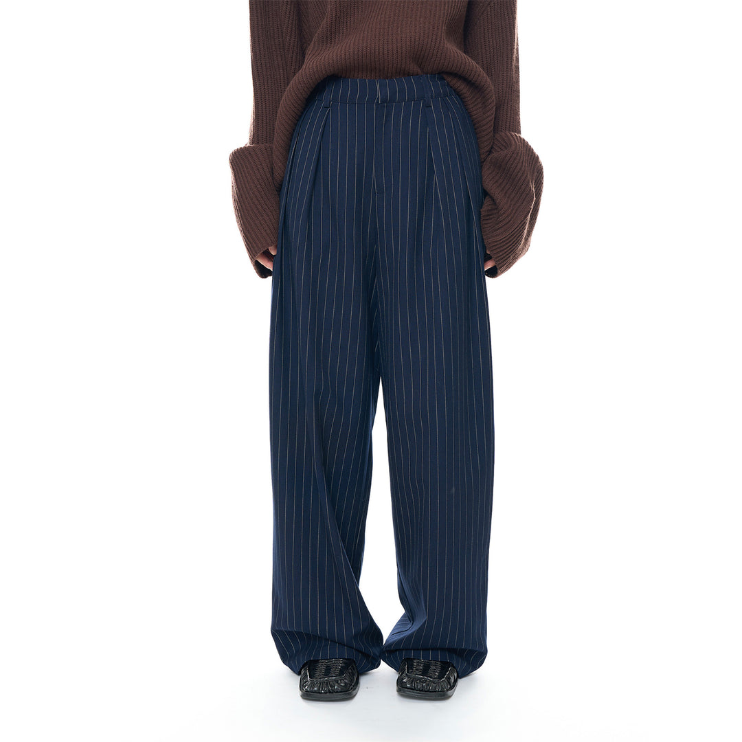 Damen Weite Hochtaillierte Bundfalten-Hose mit Nadelstreifen Nord Taschen