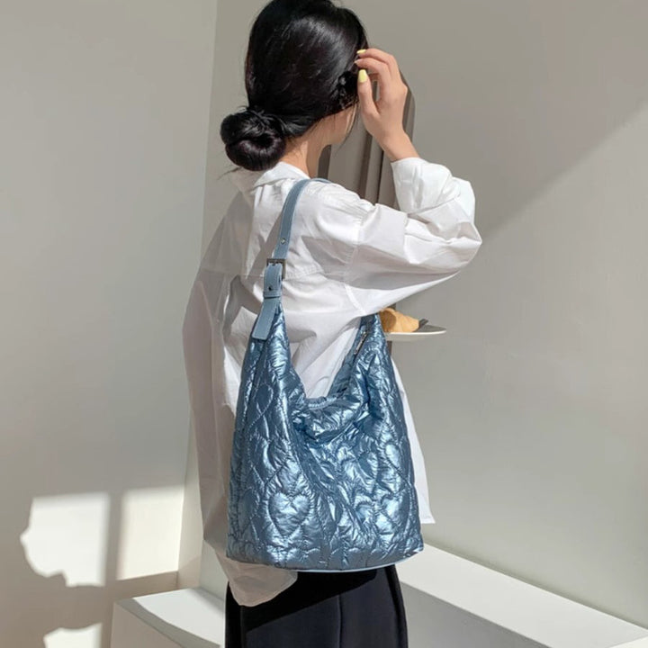 Damen Hobo-Tasche mit eleganter Herzsteppung Nord Taschen