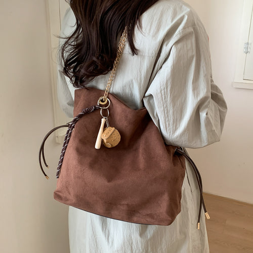 Damen Hobo-Tasche mit elegantem Kettenzug und vielseitigem Innenraum Nord Taschen