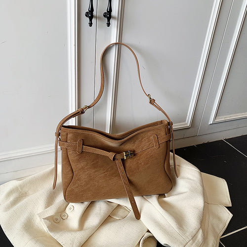 Damen Schultertasche mit elegantem Schnallenverschluss und weichem Material Nord Taschen