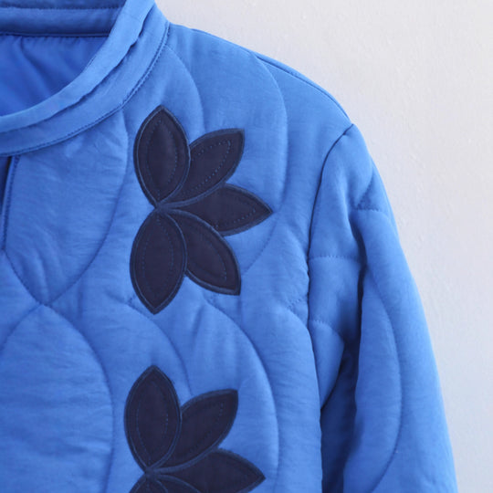 Damen Gesteppte Kurzjacke mit floraler Steppung und Stehkragen Nord Taschen