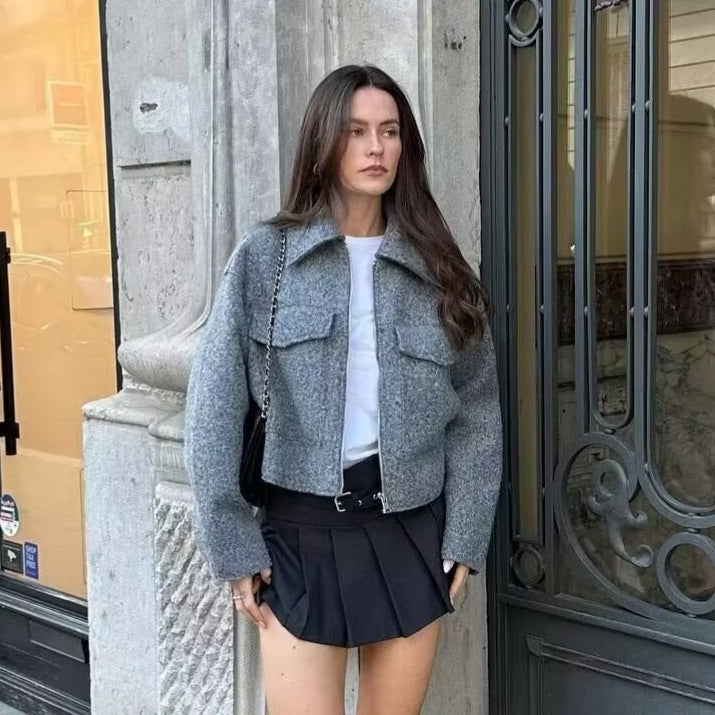 Damen Kurz geschnittene Teddyjacke mit Reißverschluss, Kragen und aufgesetzten Klappentaschen Nord Taschen