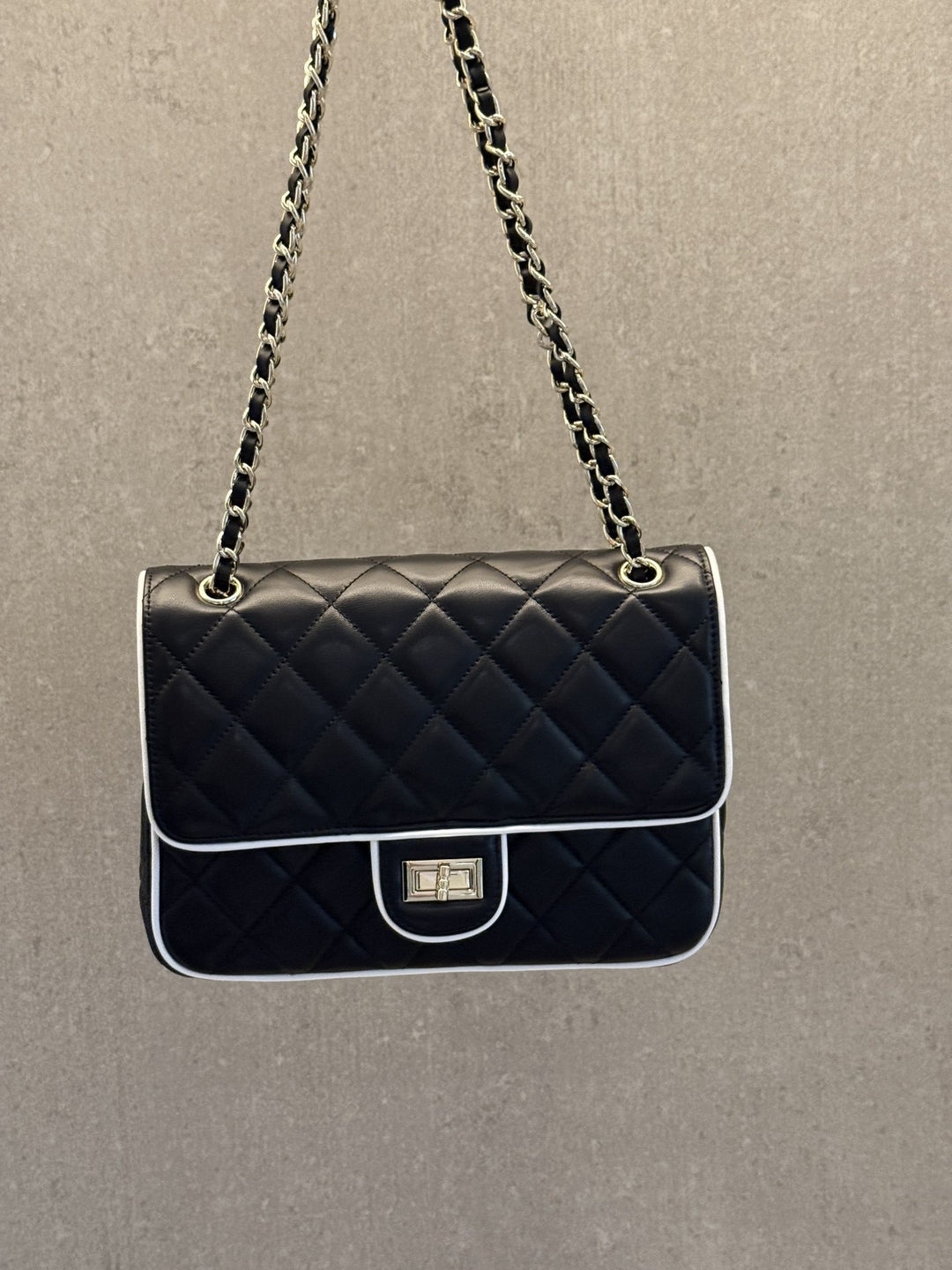 Damen Handtasche mit luxuriösem Design und elegantem Kettenhenkel Nord Taschen