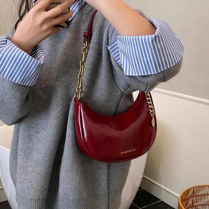 Damen elegante Umhängetasche mit Kettenakzent Nord Taschen