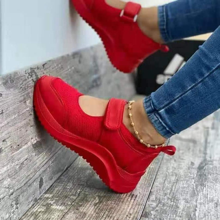 Damen Sneakers mit verstellbarem Klettverschluss und atmungsaktiver Mesh-Oberfläche