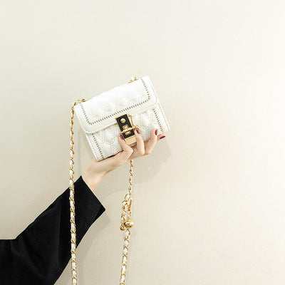 Damen Clutch-Tasche mit luxuriöser Steppung und elegantem Kettenverschluss Nord Taschen