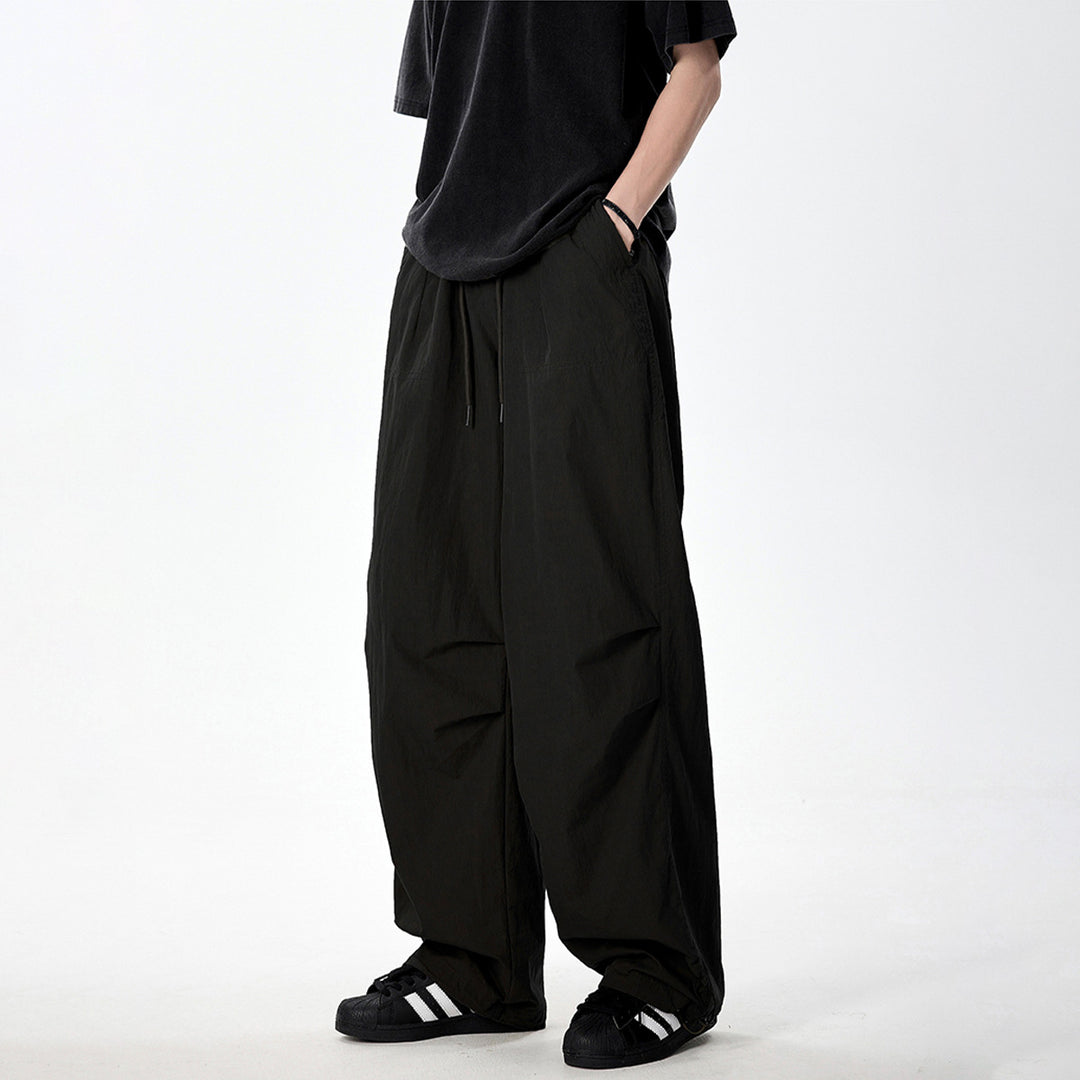 Herren Weite Utility-Cargohose mit Tunnelzugbund Knie‑Paneelen und verstellbarem Saum Nord Taschen