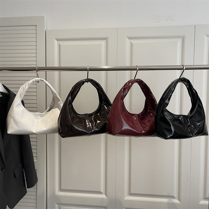 Damen Hobo-Tasche aus glänzendem Kunstleder mit elegantem Tragegriff Nord Taschen