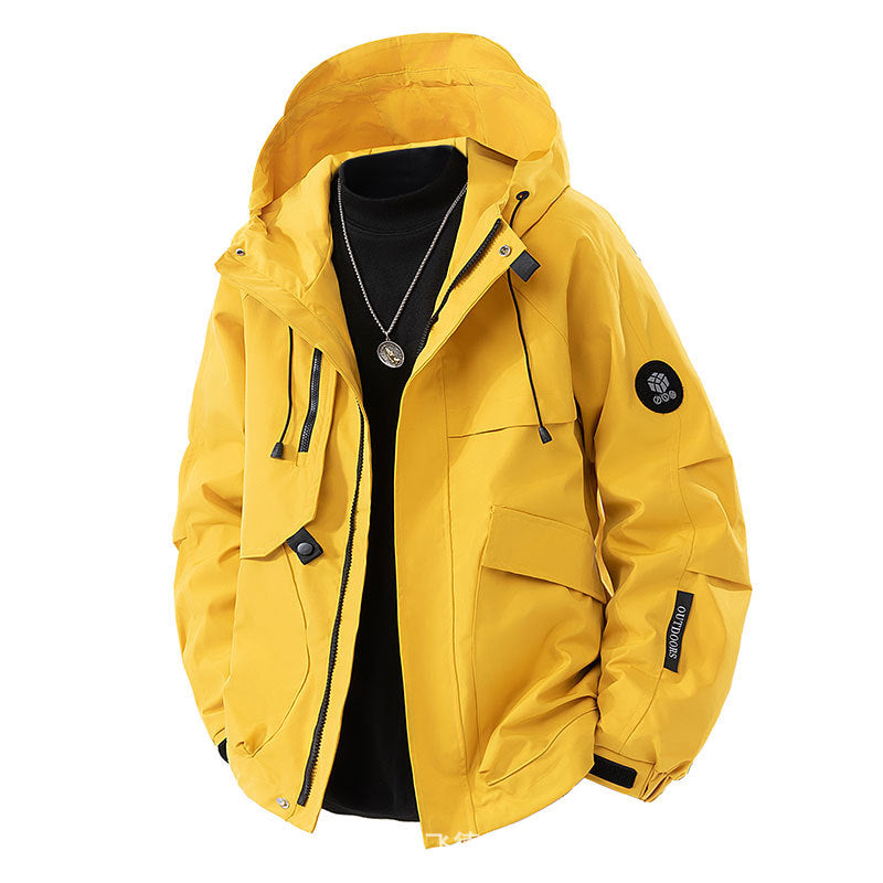 Herren Minimalistischer Urban‑Softshell‑Parka mit verdeckten Utility‑Taschen und verstellbarer Kapuze Nord Taschen