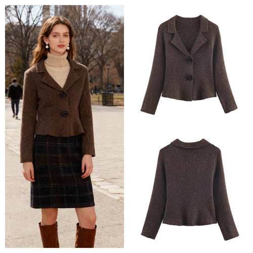 Damen Kurze taillierte Wolloptik-Jacke mit Reverskragen und Zierblütenknöpfen Nord Taschen