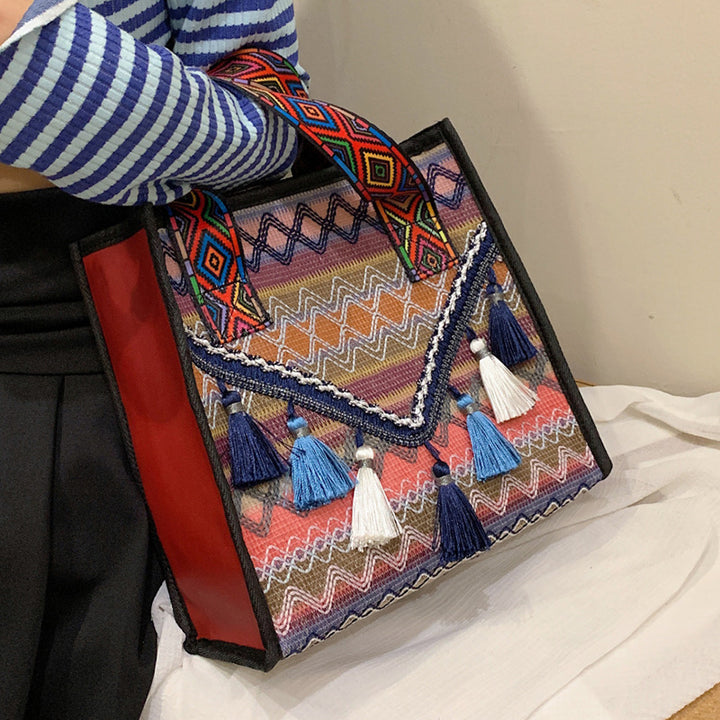Damen Umhängetasche mit buntem Ethnomuster Nord Taschen