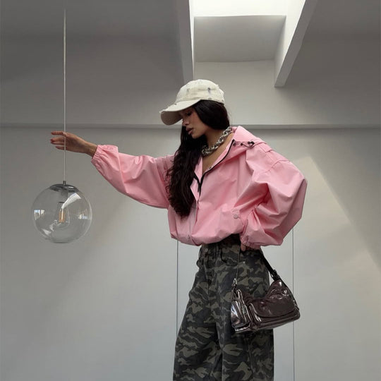 Damen Oversize Windbreaker Jacke mit Kapuze und kurzem Cropped‑Schnitt Nord Taschen