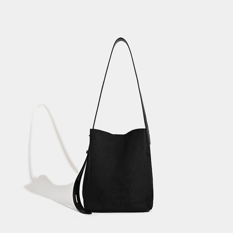 Damen Umhängetasche aus weichem Wildleder Nord Taschen