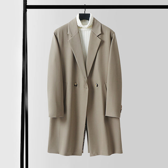 Herren Longline-Mantel im minimalistischen Schnitt mit Schalkragen und zweireihiger Knopfleiste Nord Taschen